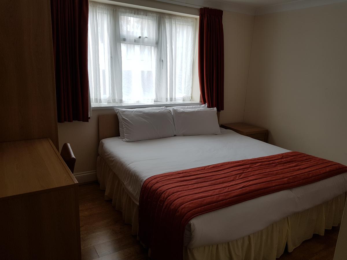Forest View Hotel ลอนดอน ภายนอก รูปภาพ