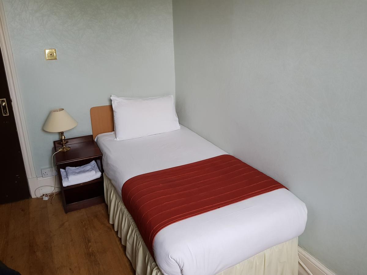 Forest View Hotel ลอนดอน ภายนอก รูปภาพ